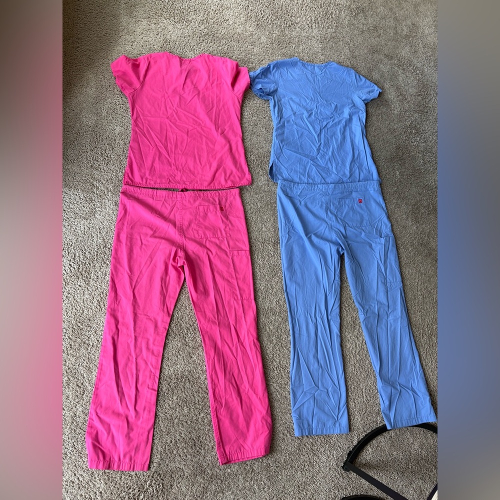 Scrub set bundle - Picture 6 of 6